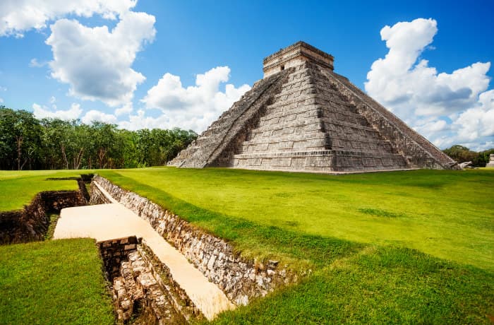 Chichen Itza / SerrNovik/iStock