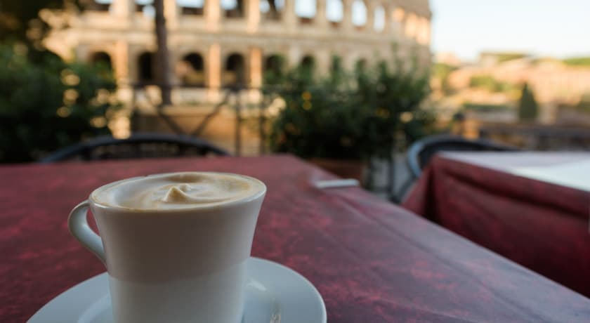 Coffee in Rome / Em Campos/iStock