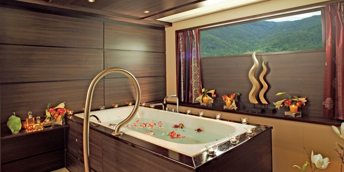 Amadeus River Cruises