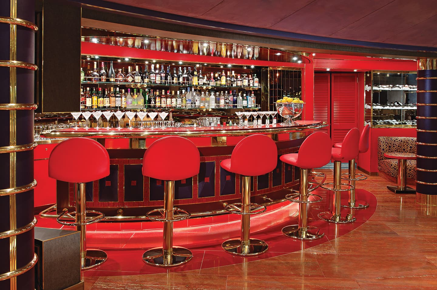 Holland America Line / Michel Verdure