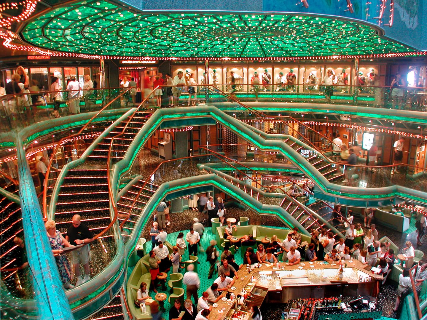 Carnival Cruise Line / Andy Newman