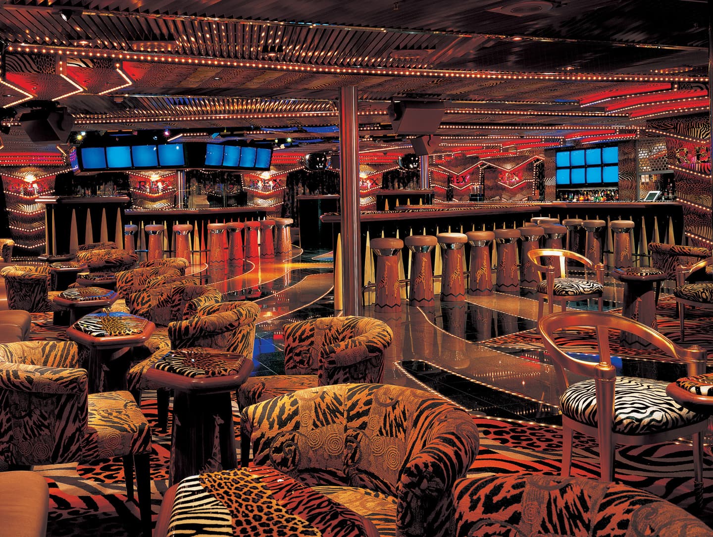 Carnival Cruise Line / Andy Newman