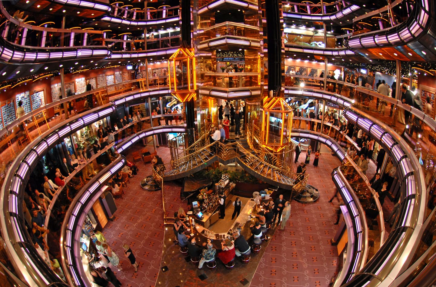 Carnival Cruise Line / Andy Newman