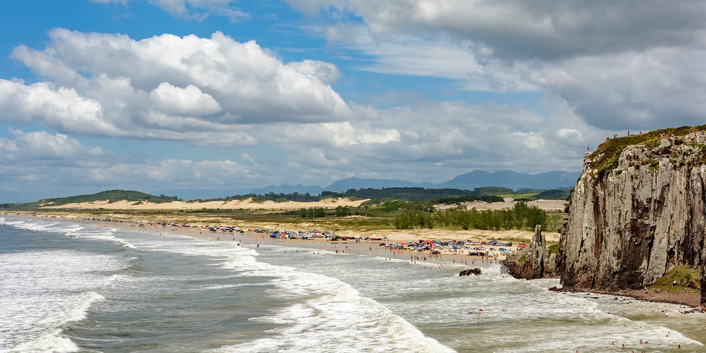 iStock.com / Carlos Pinheiro