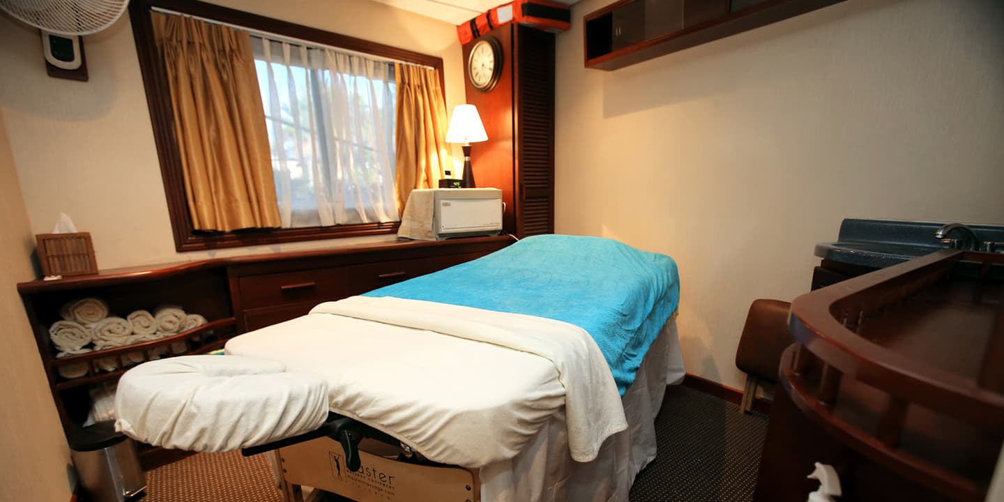 Un-Cruise Adventures