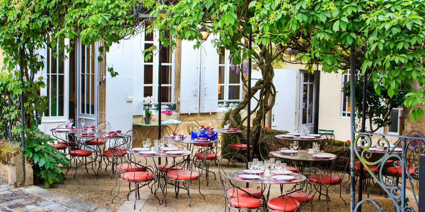 iStock.com / Rrrainbow