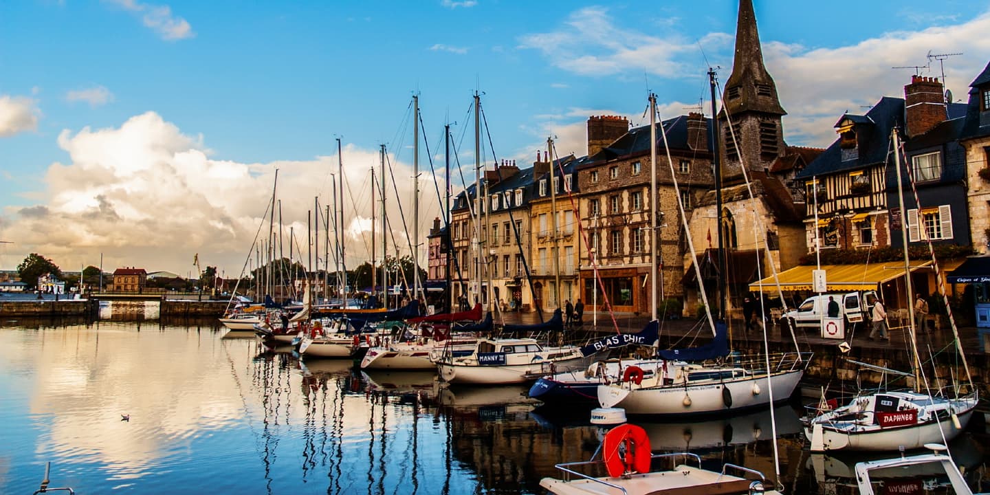 iStock.com / tupianlingang