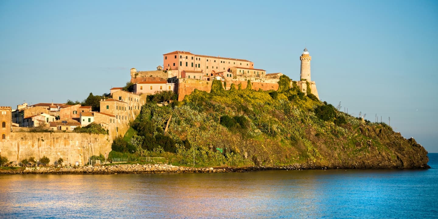 iStock.com / Luciano Mortula