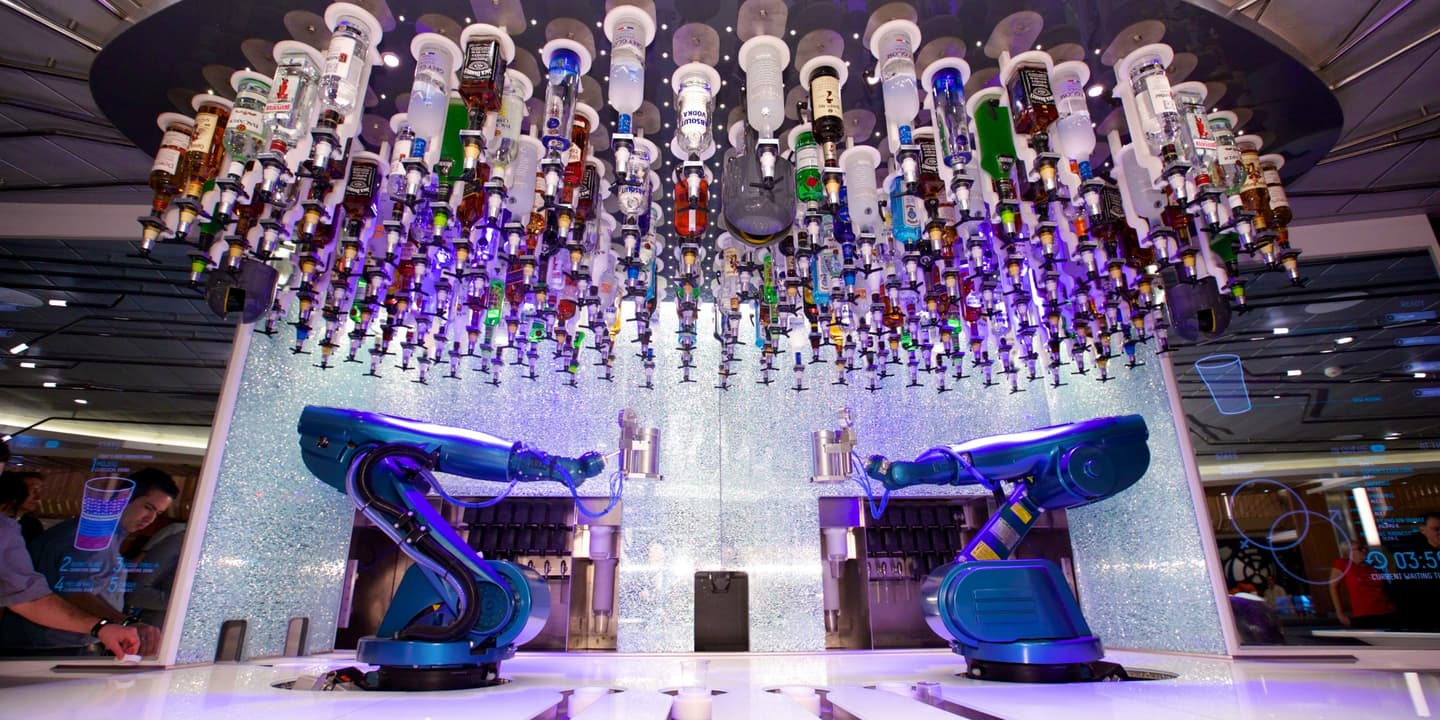 Royal Caribbean / Tim Aylen