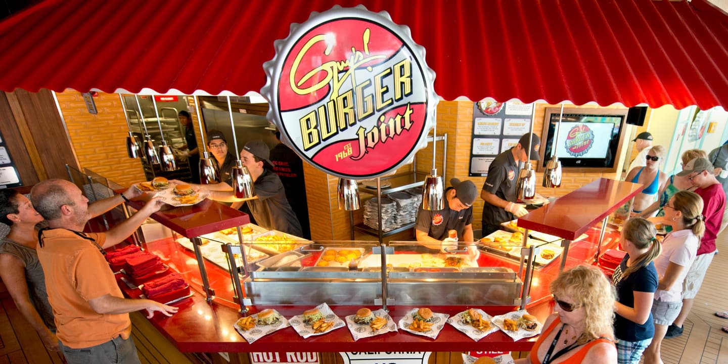 Carnival Cruise Line / Andy Newman