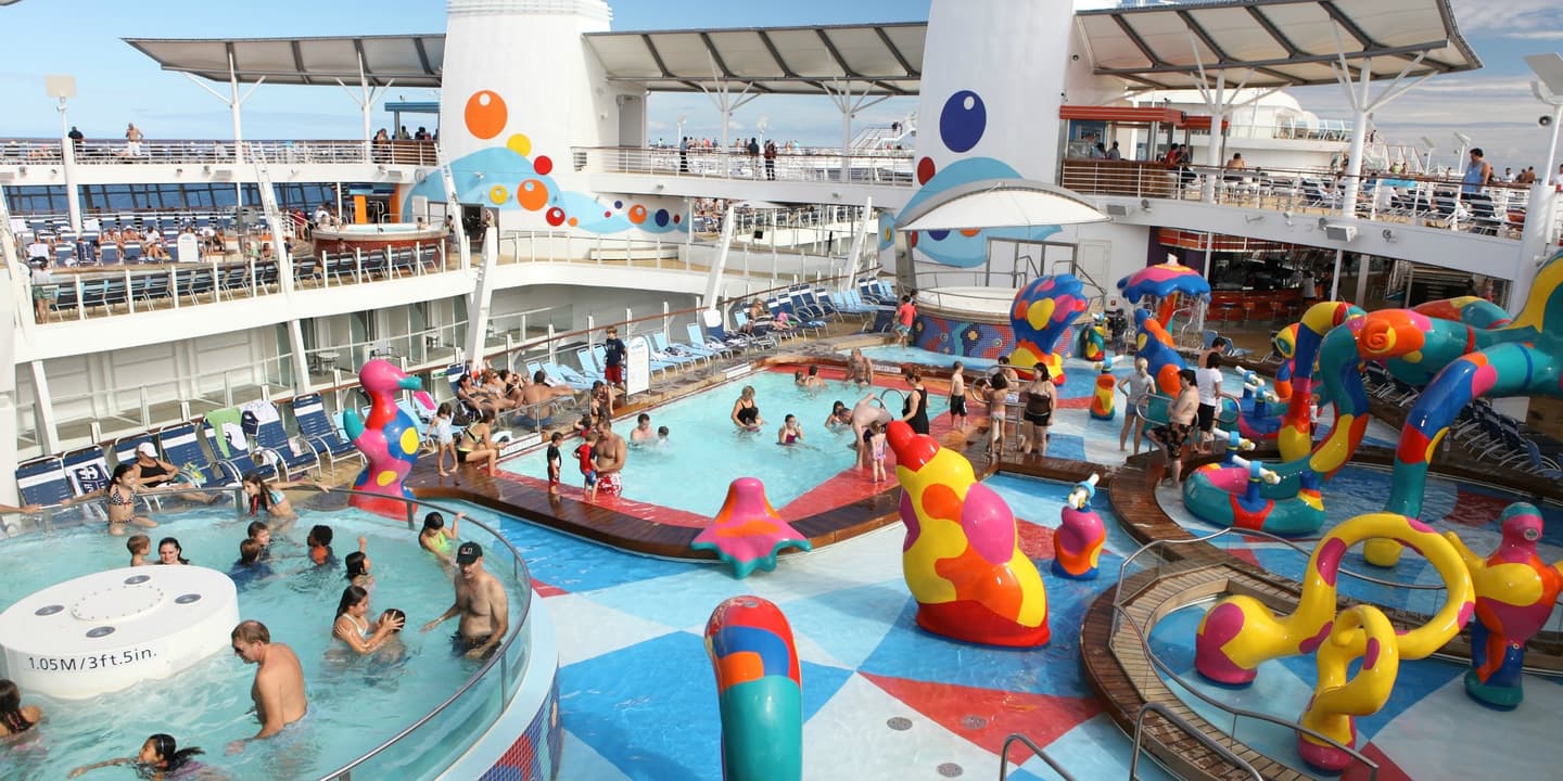 Royal Caribbean / Tim Aylen