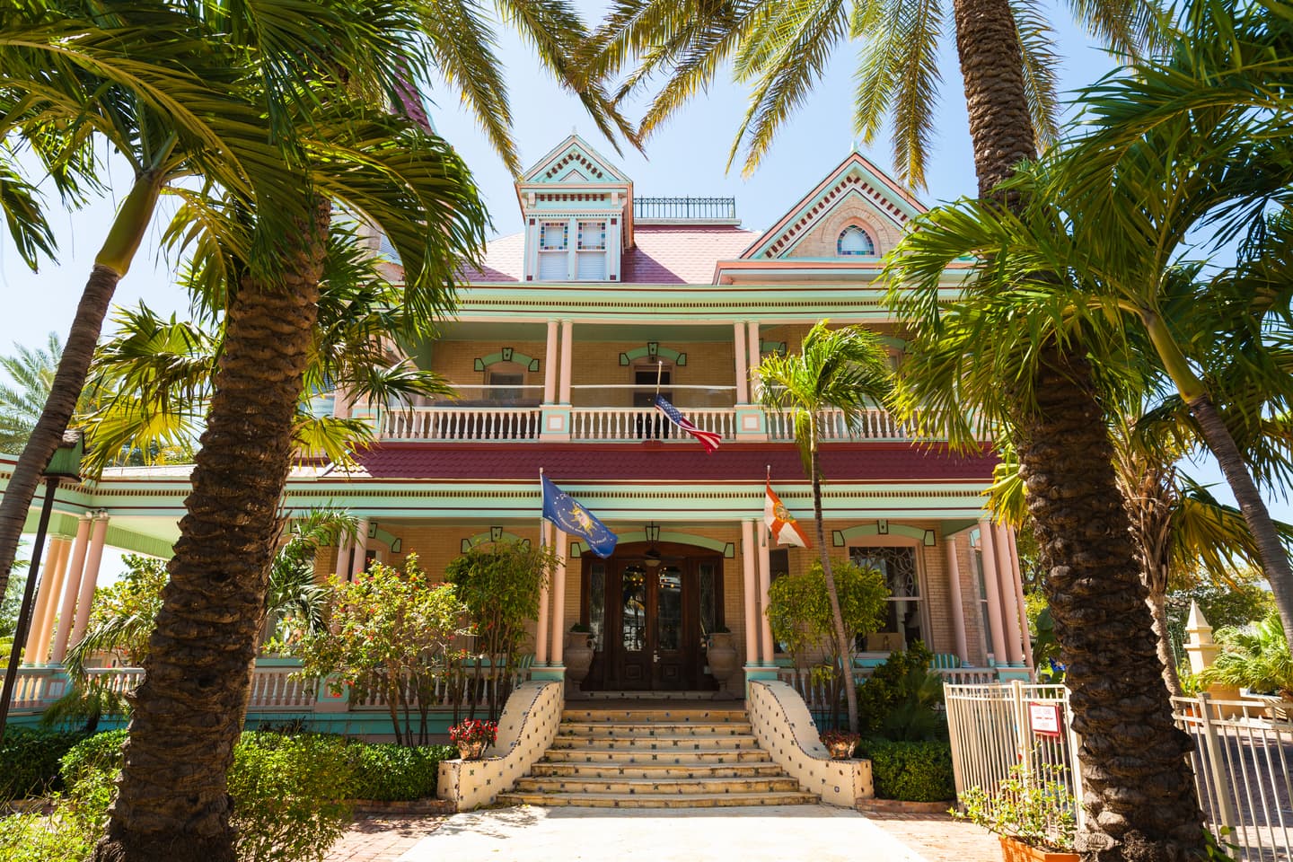 iStock.com / Rauluminate