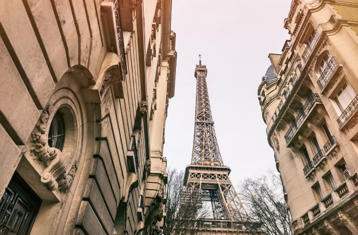 Eiffel Tower, Paris / Olga_Gavrilova/iStock