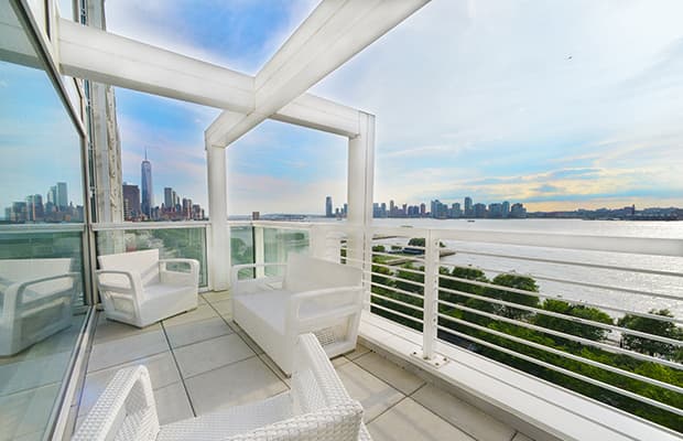 Courtesy Oasis Collections