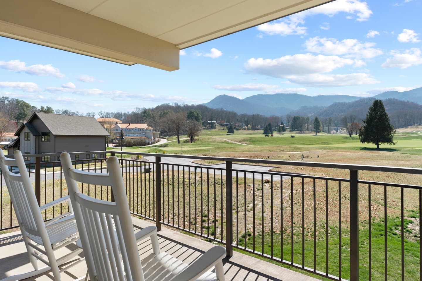 Waynesville Inn & Golf Club