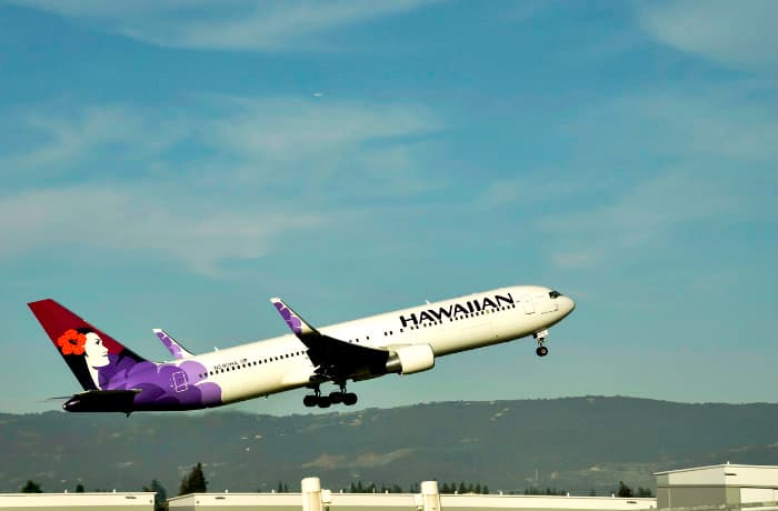 Hawaiian Airlines airplane / Derek_Neumann/iStock