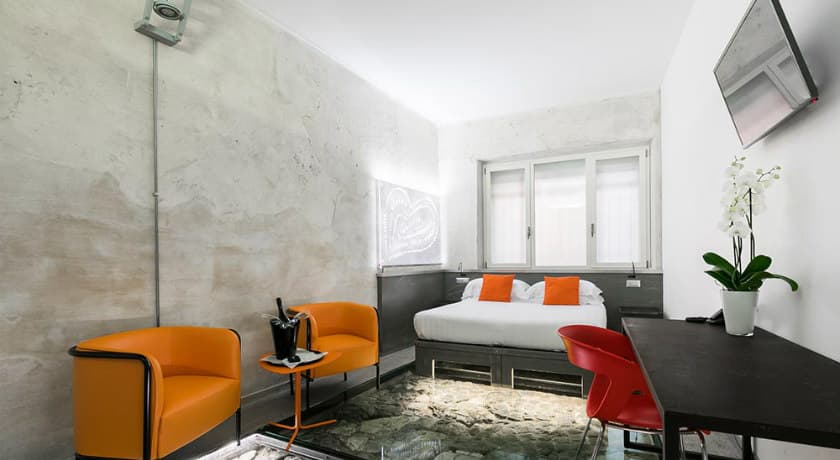 Guest room at Hotel La Rovere  / Courtesy of  Hotel La Rovere