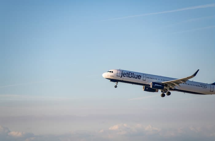 JetBlue airplane / MichaelGordon1/iStock