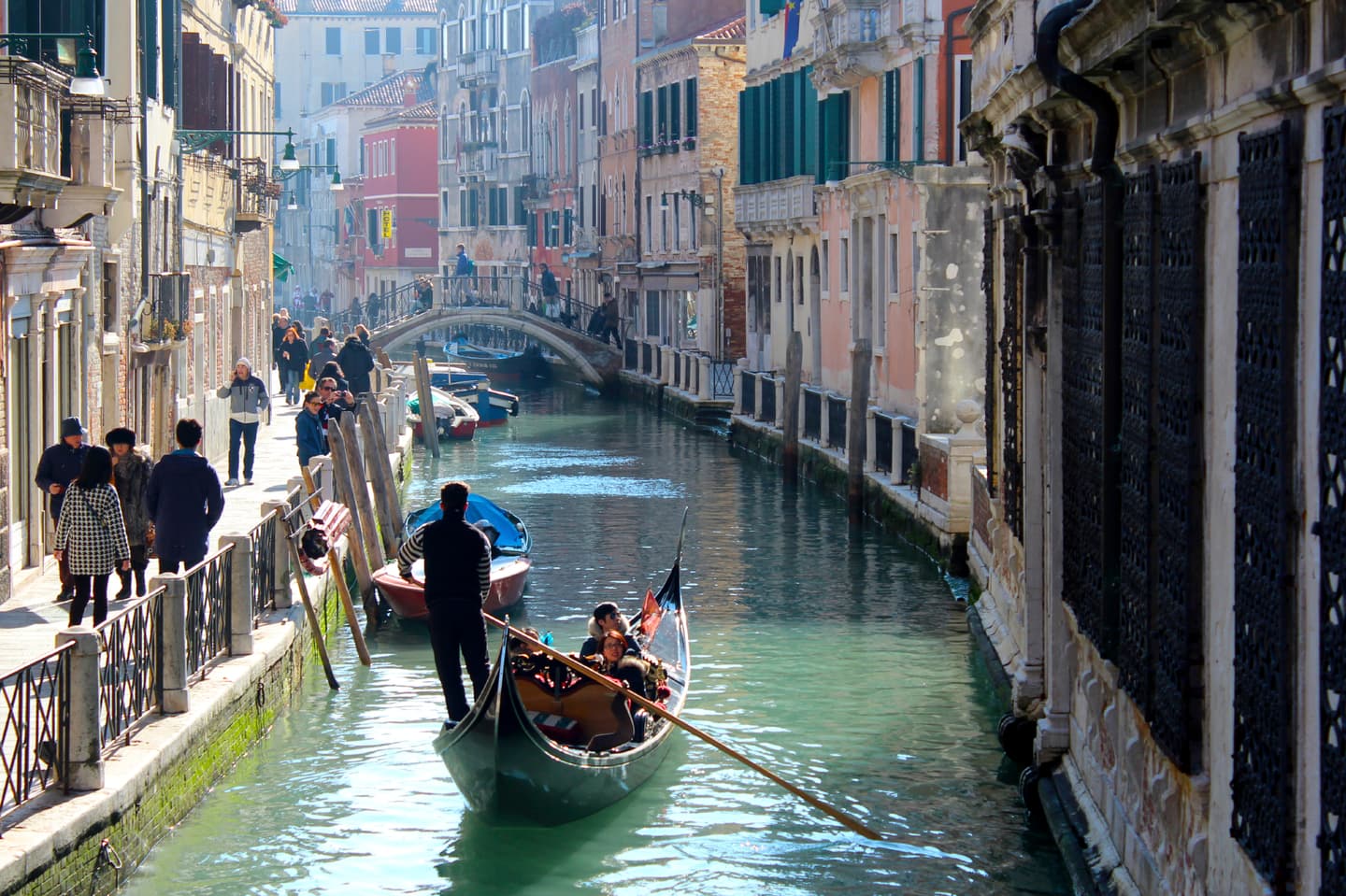 iStock.com / kamilamk