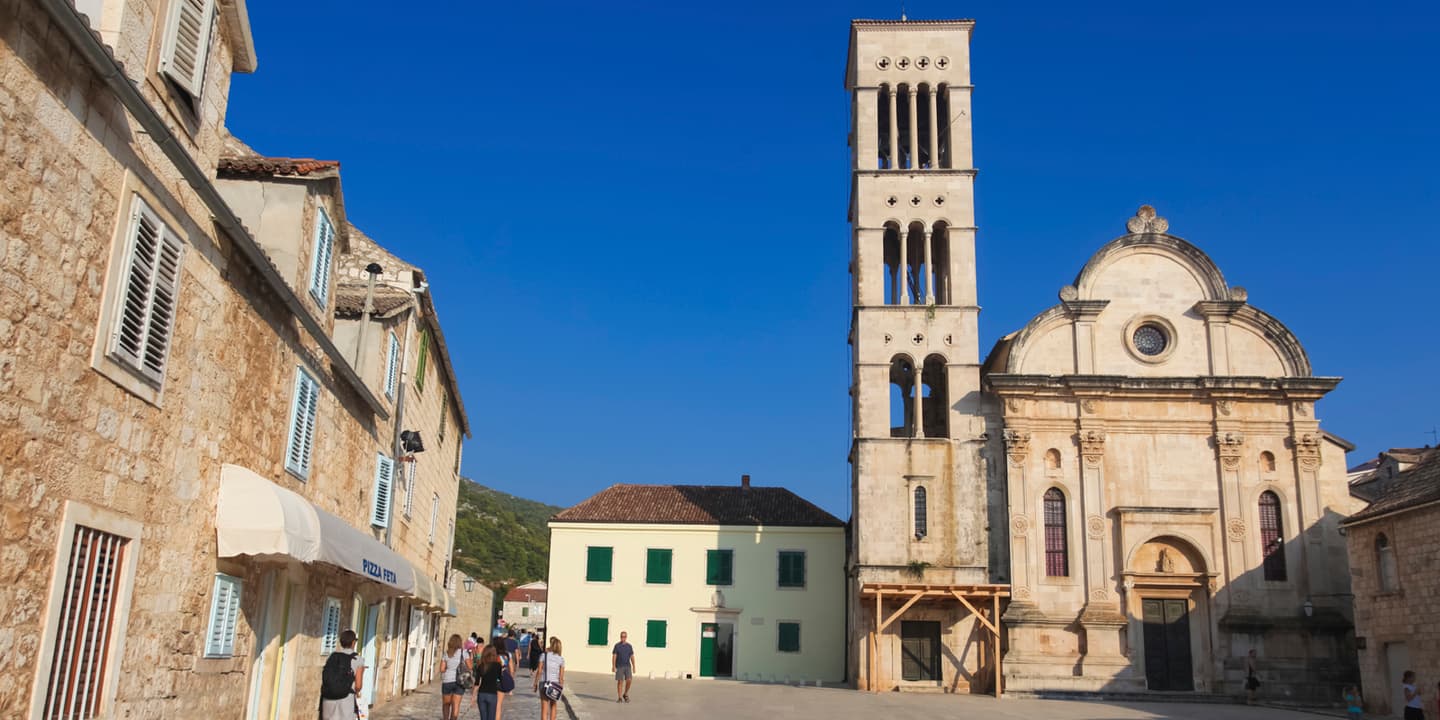 iStock.com / paulprescott72