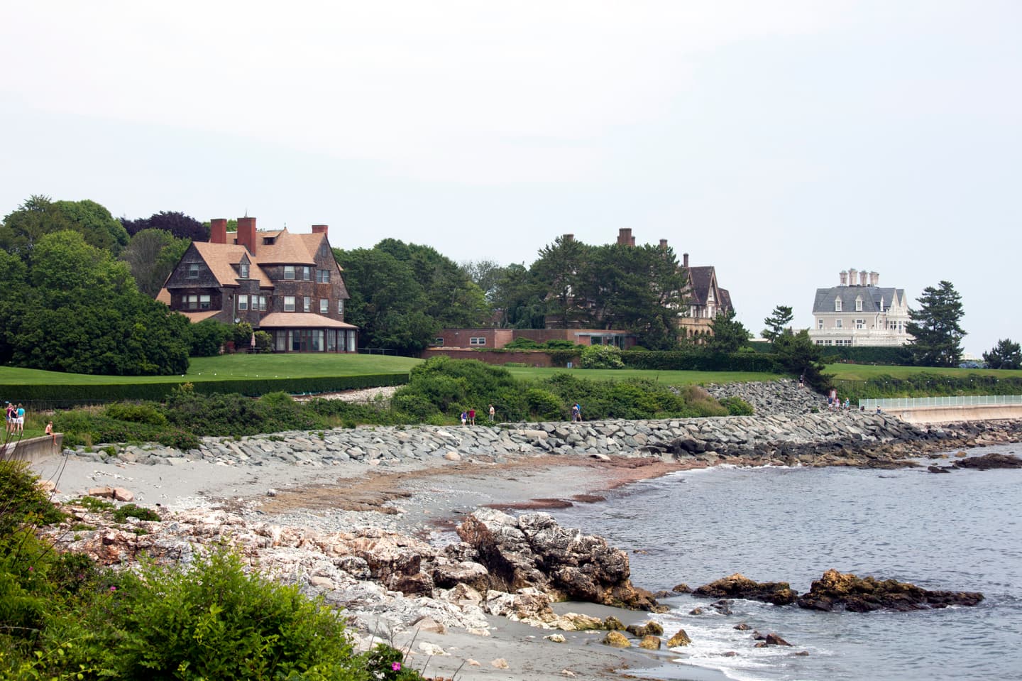 iStock.com / carterdayne