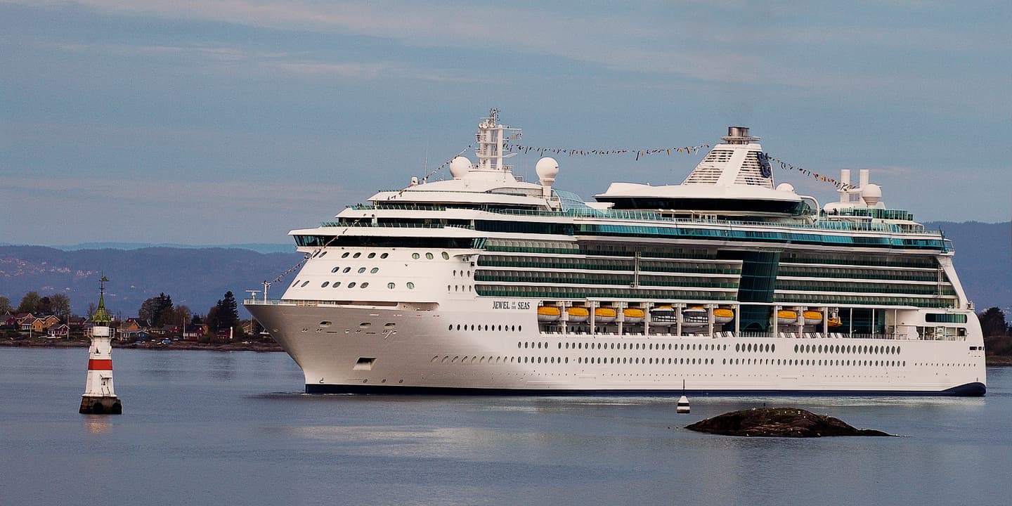 Royal Caribbean International / Michel Verdure