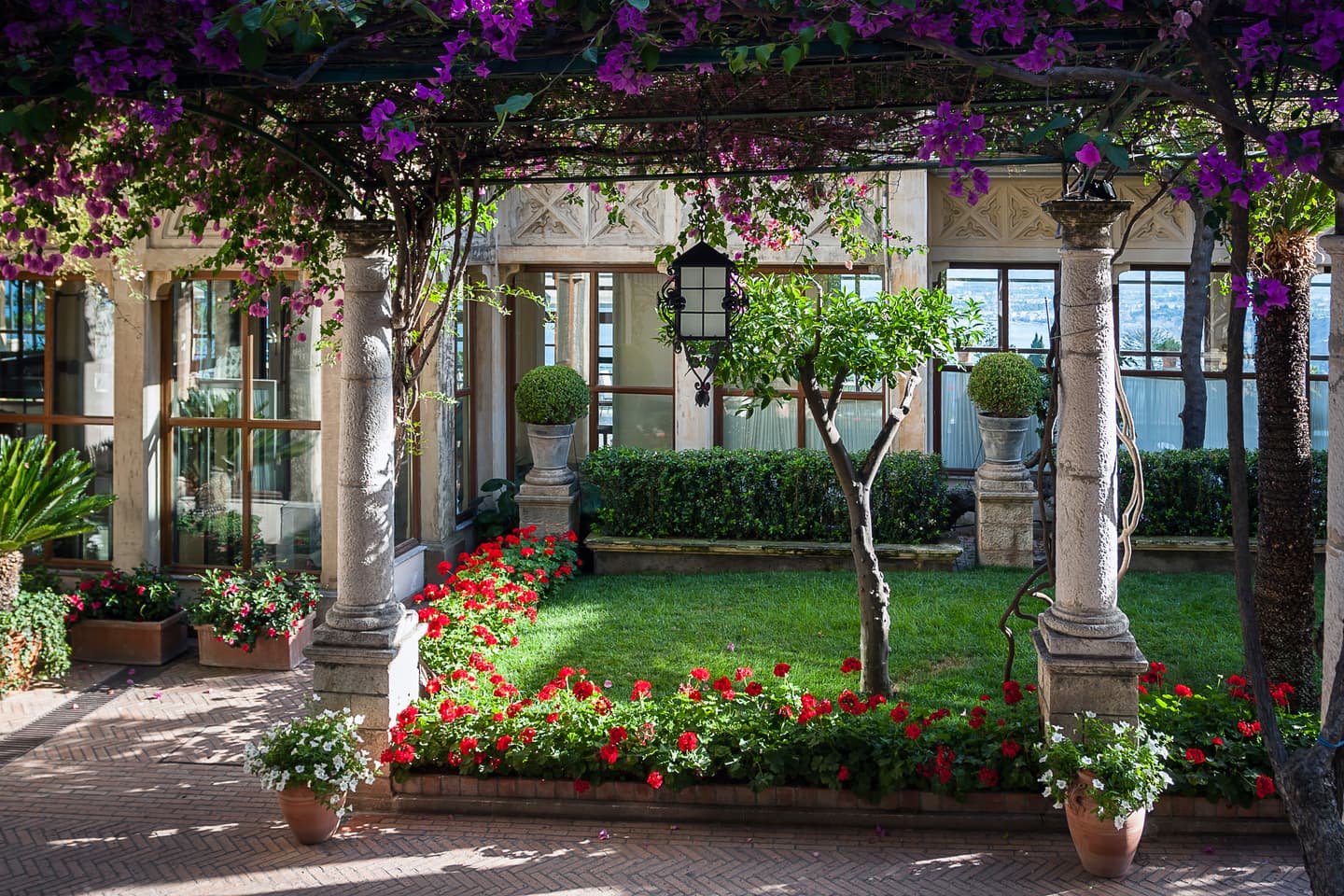 iStock.com / Nellmac