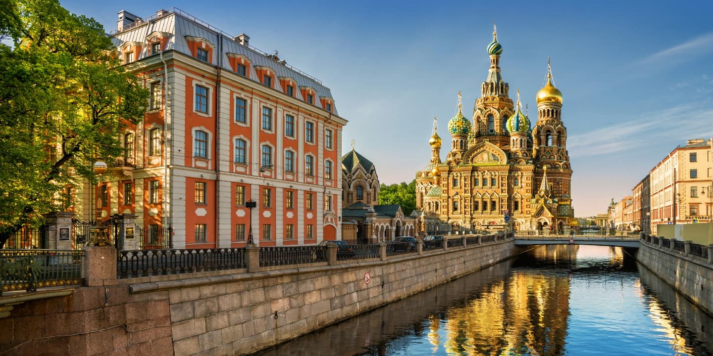 iStock.com / yulenochekk