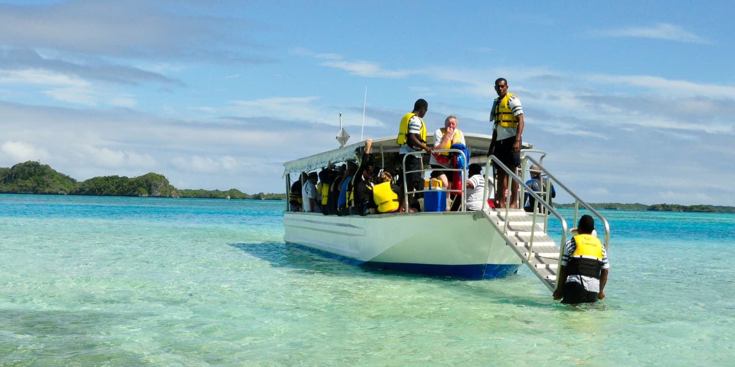 Captain Cook Cruises Fiji
