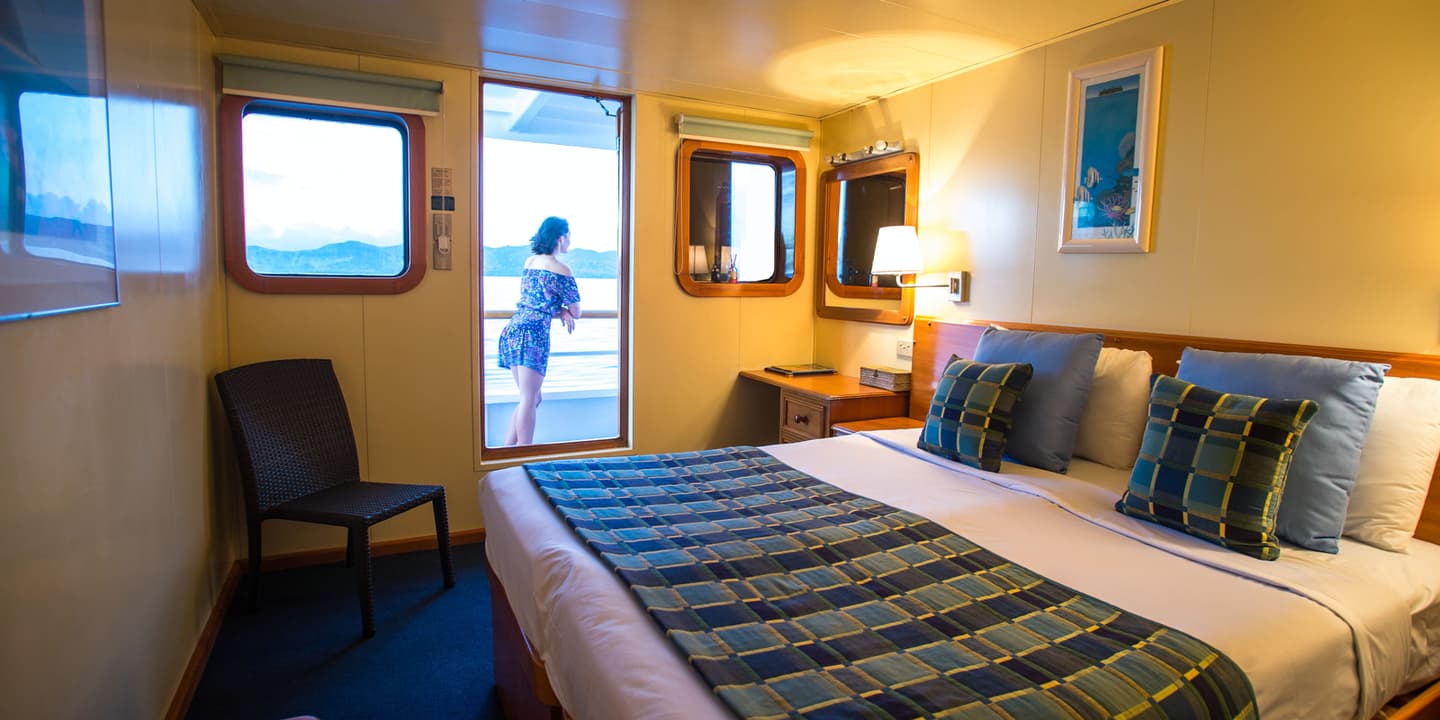 Captain Cook Cruises Fiji