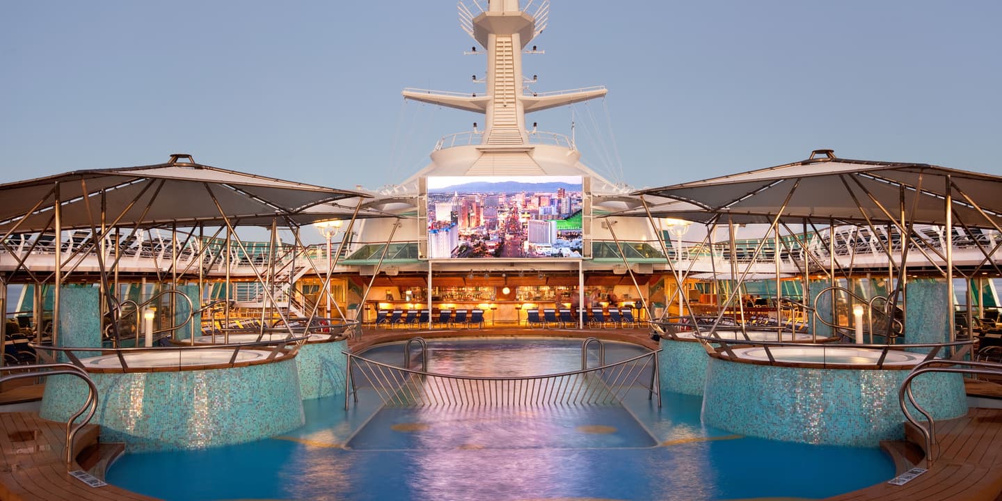 Royal Caribbean International / Michel Verdure