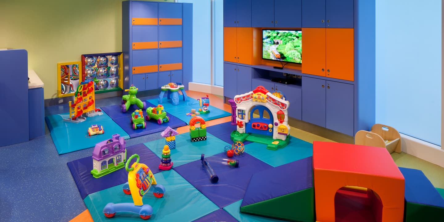 Royal Caribbean International / Michel Verdure