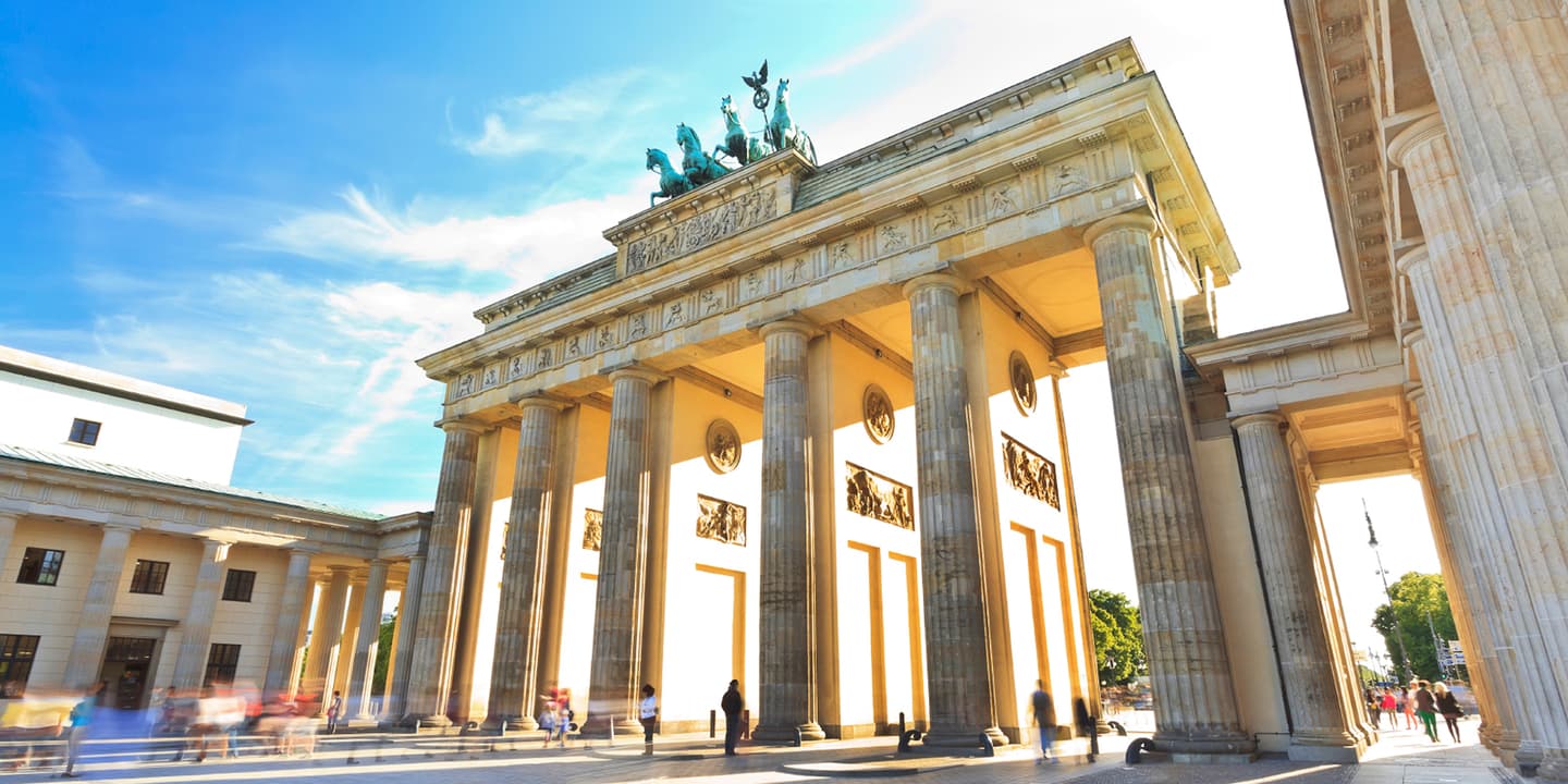 iStock.com / Noppasin Wongchum