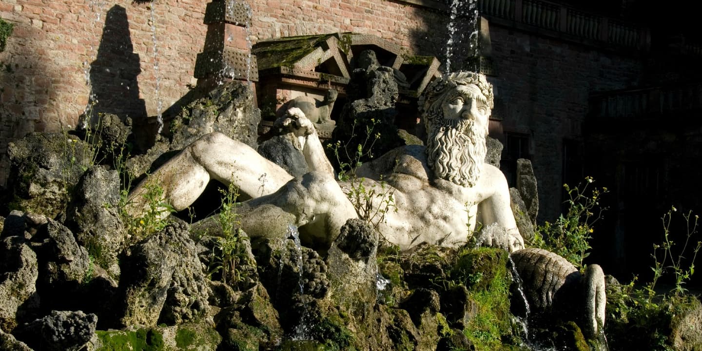 iStock.com / AlexTimaios