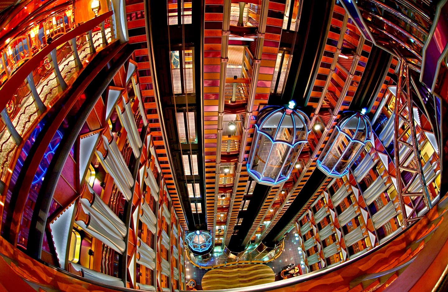 Carnival Cruise Line / Andy Newman