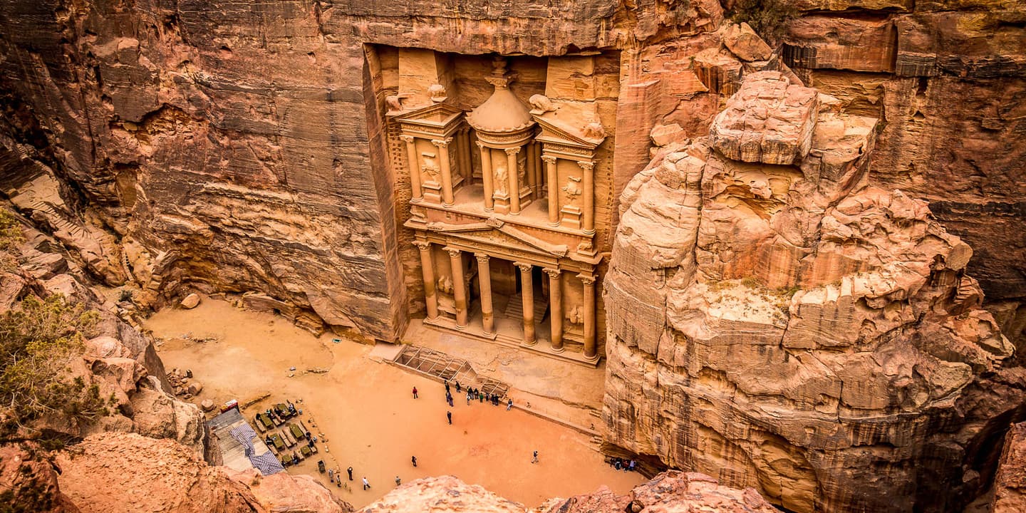 iStock / PocholoCalapre