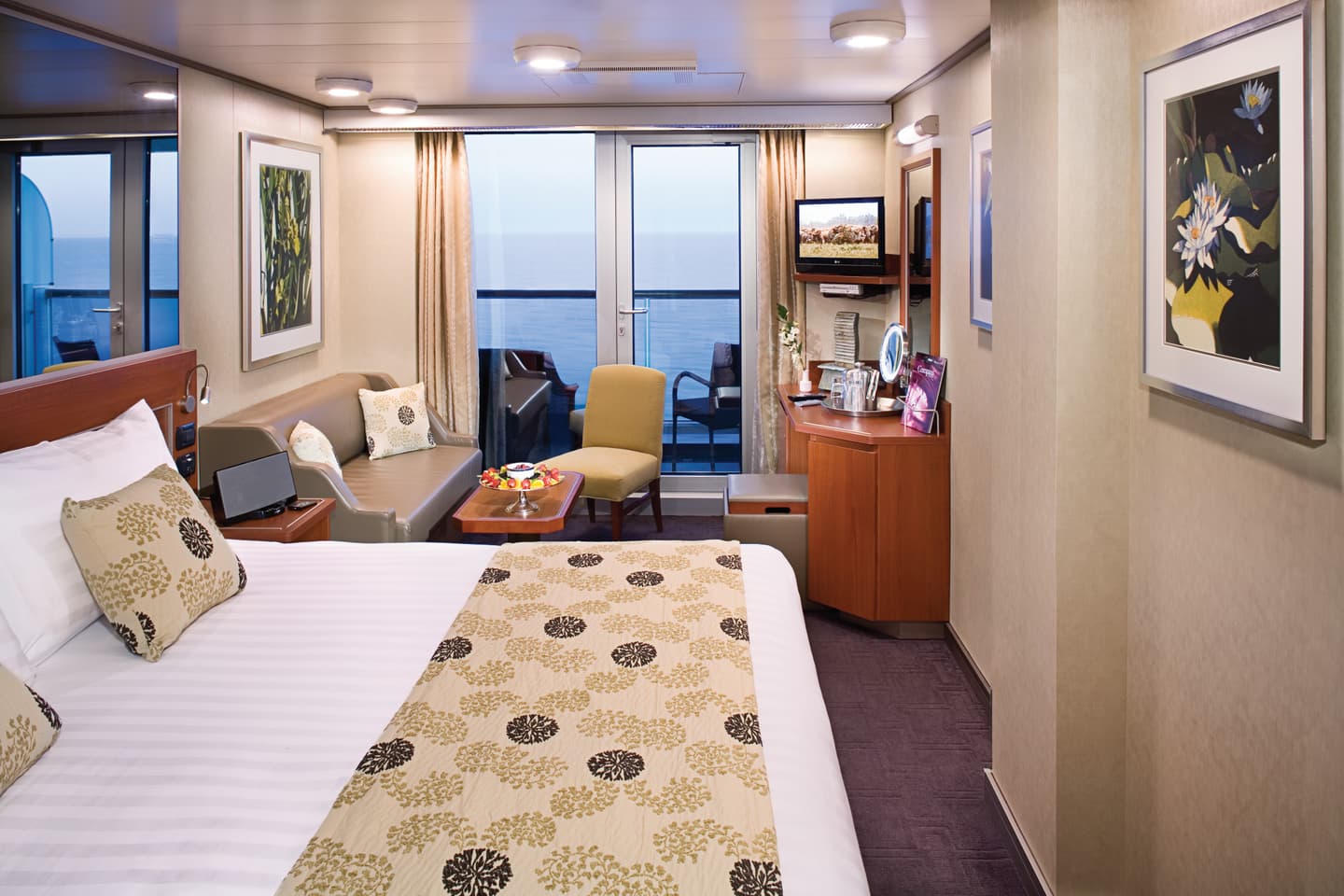 Holland America Line / Michel Verdure