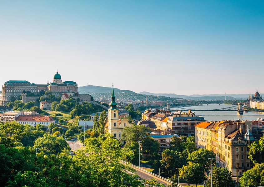 Budapest, Hungary / iStock / Sanga Park