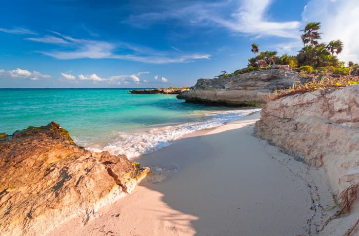 Beach in Playa del Carmen / Mustang_79/iStock